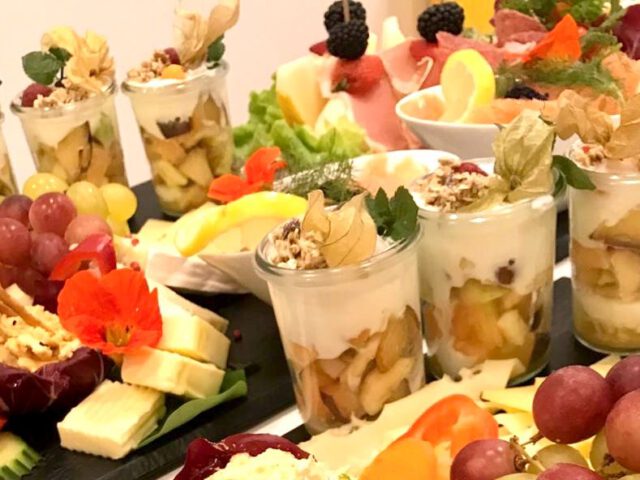 Frühstück und Shopping sorgen für pure Glücksmomente. 🥂👗